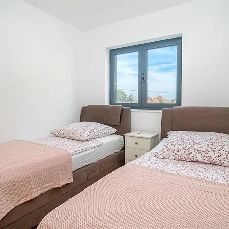 4 Bedroom Lovely In * Vodice